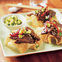 Sesame-Soy Steak Stir-Fry in Wonton Cups